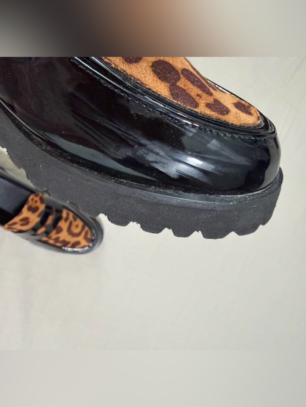 Jones New York Leopard Print Penny Loafers with Black Patent Trim, Size 9 - Picture 14 of 14